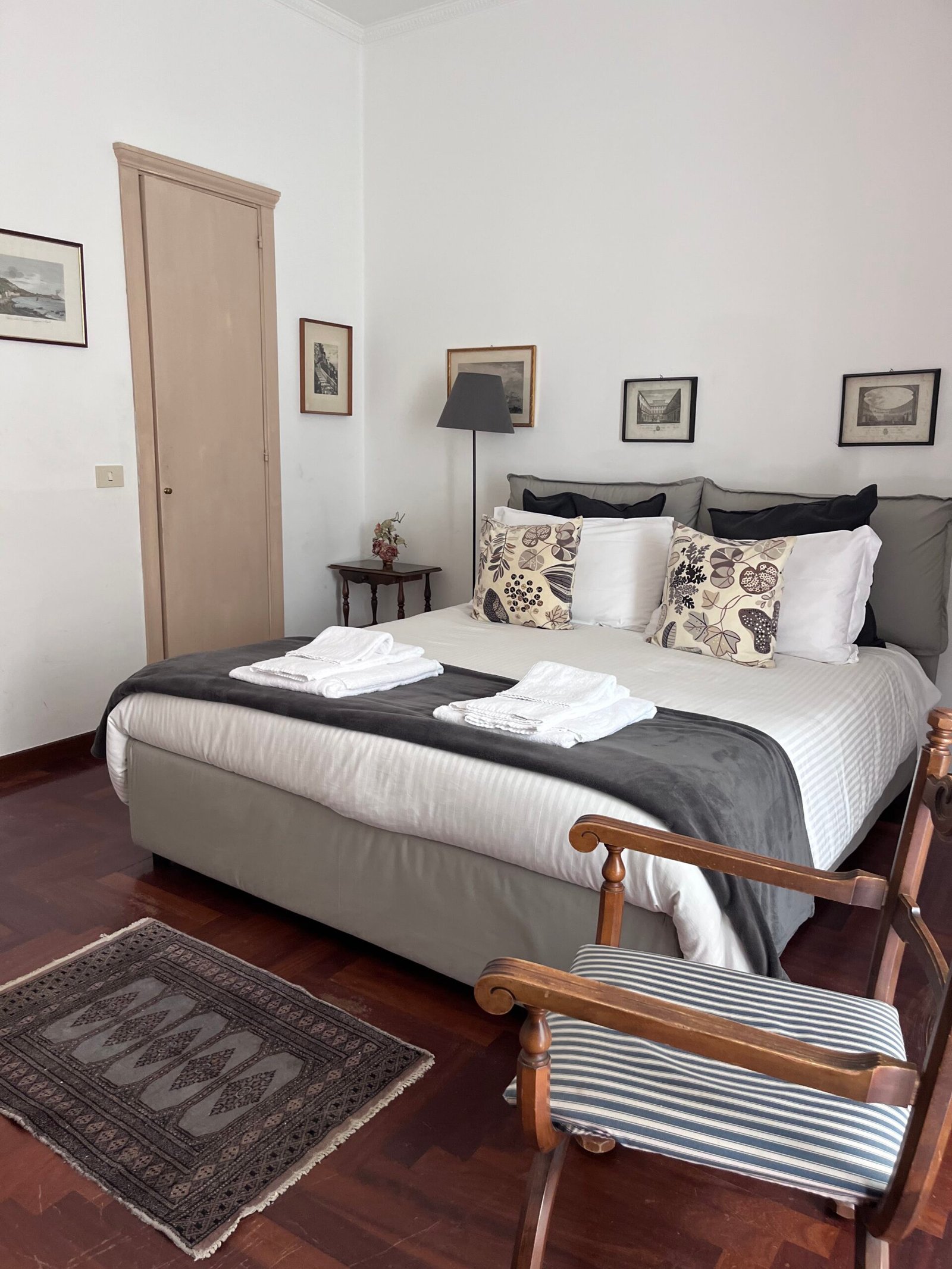Casa Vacanze Pizzofalcone 41B Napoli Camera da Letto Matrimoniale