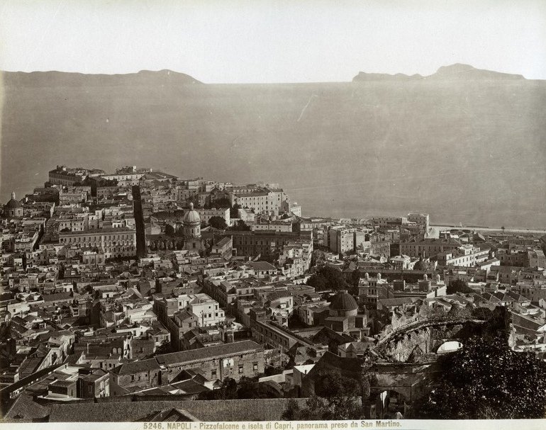 Casa Vacanze Pizzofalcone 41B Napoli Antica Immagine di Pizzofalcone, Monte Echia Santa Lucia